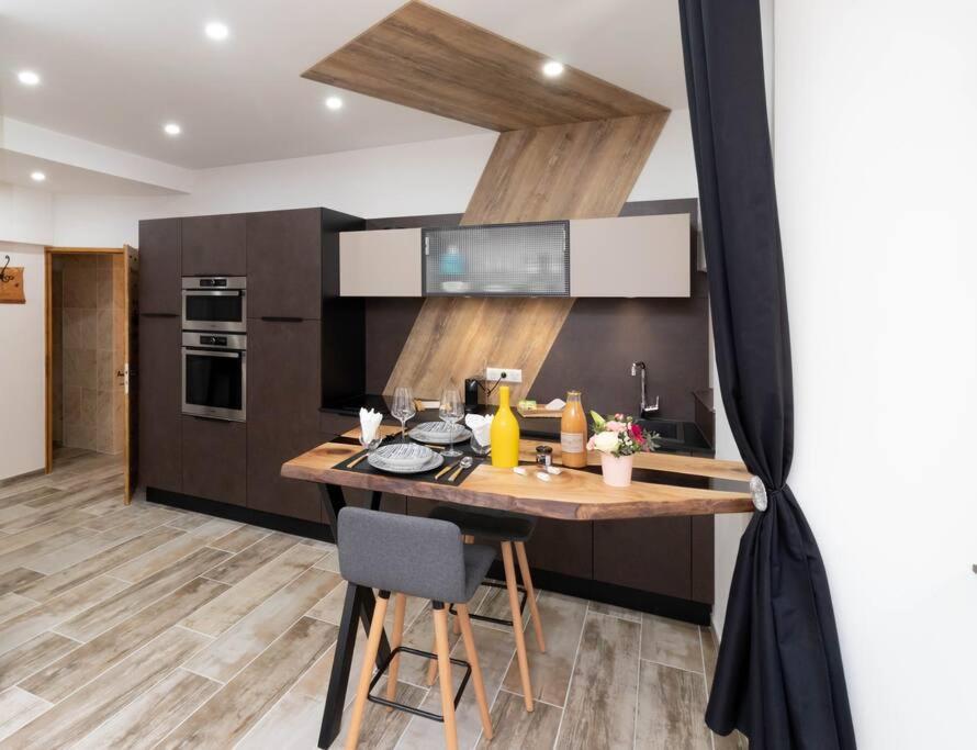 Apartamento Le Papillon Aubenas Exterior foto